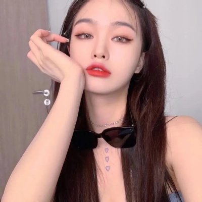 替身娇妻：总裁追妻如命 女扮男装后总裁念念不忘